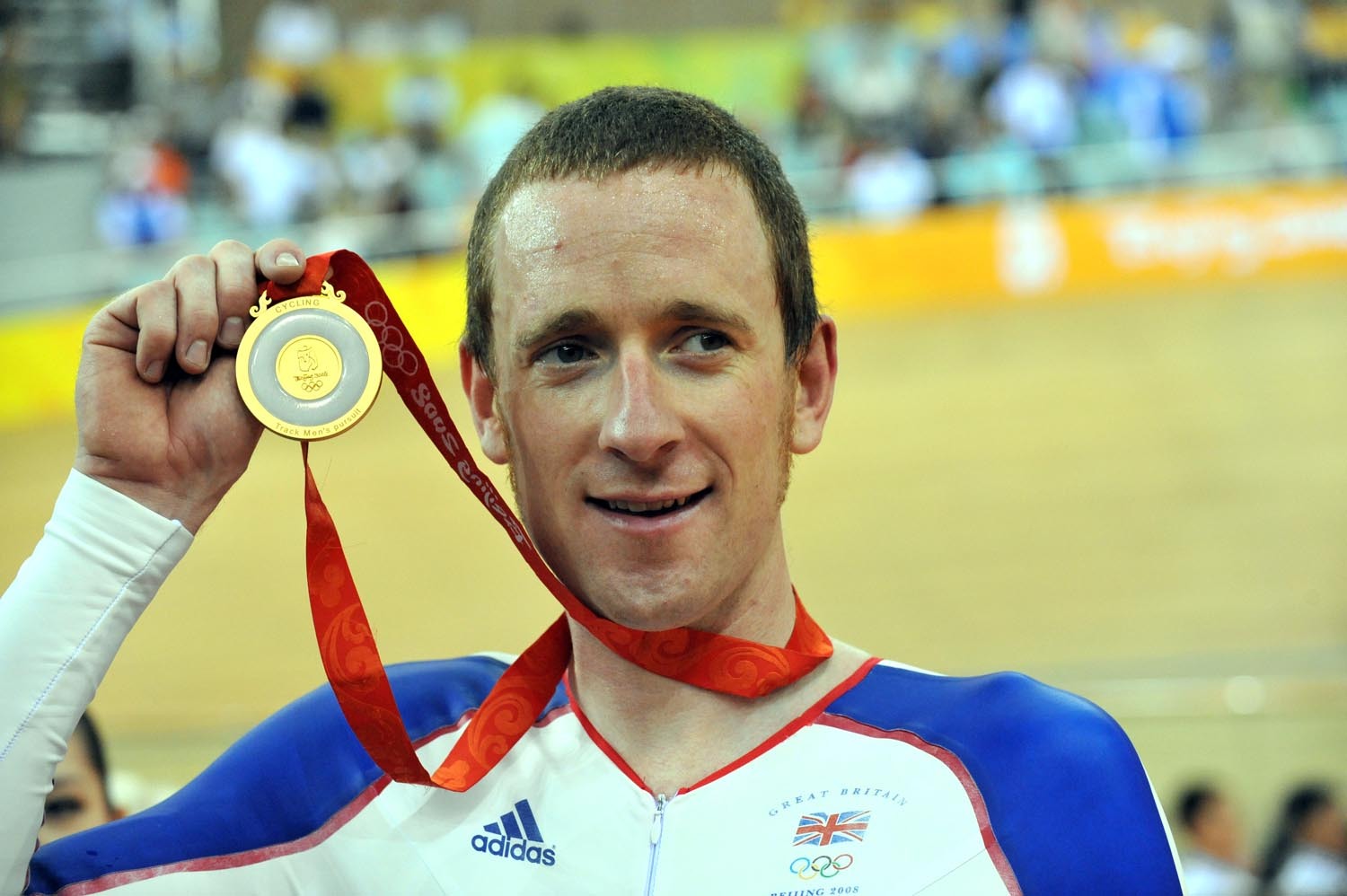 Bradley Wiggins\'s first gold medal individual pursuit Olympics 2008
