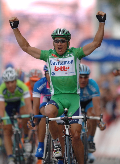 Robbie McEwen stg 4 close-up Robbie McEwen wins stage 6 2006