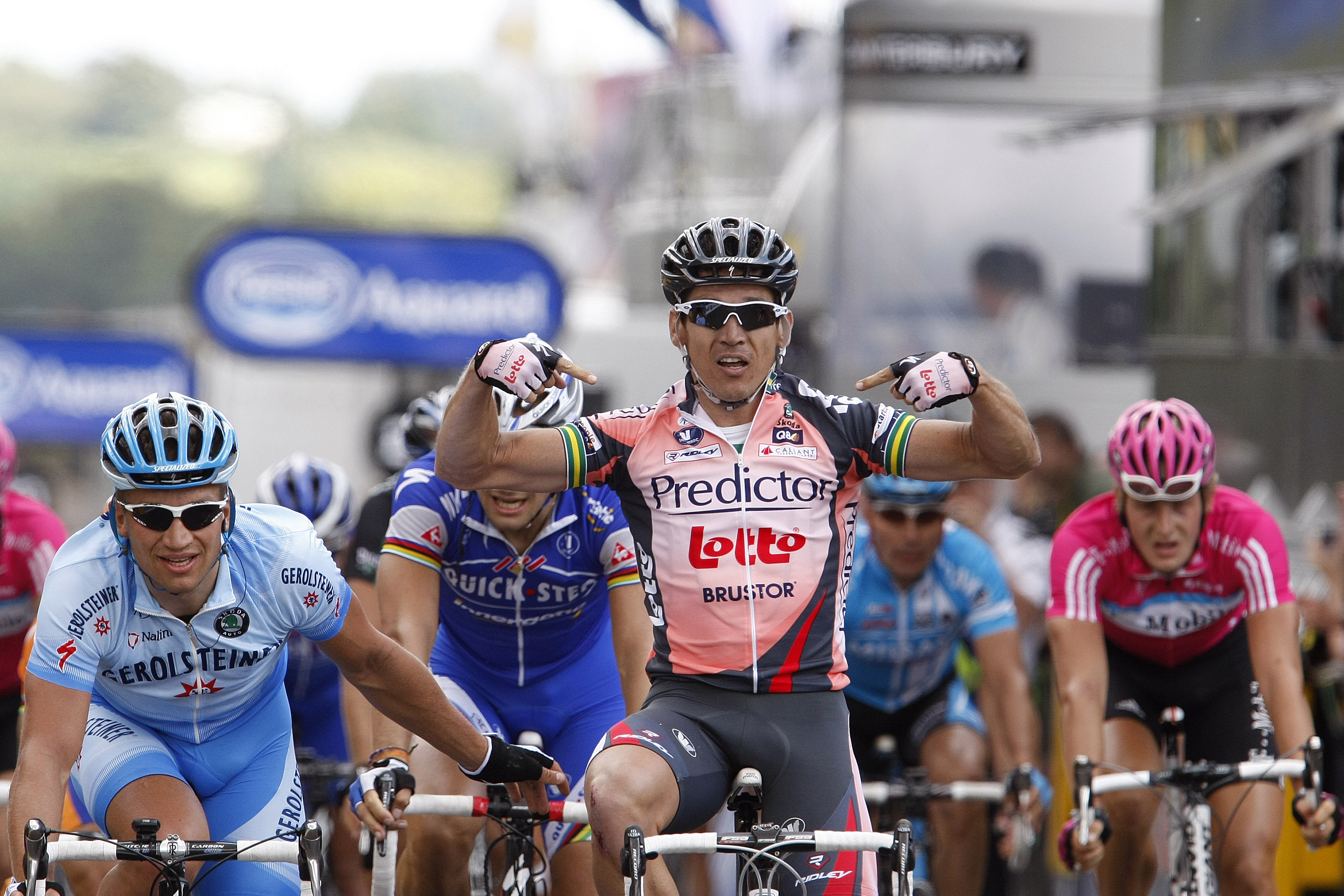 Tour de France Robbie McEwen wins stage one Tour de France Robbie McEwen wins stage one