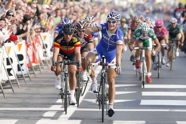 Tom Boonen wins Dwars Door Vlaanderen Tom Boonen wins Dwars Door Vlaanderen