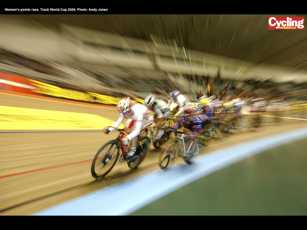 Women's points race, Track World Cup 2006. Photo: Andy Jones