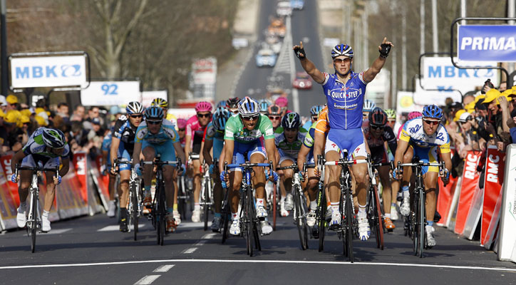 Tom Boonen sprints for second