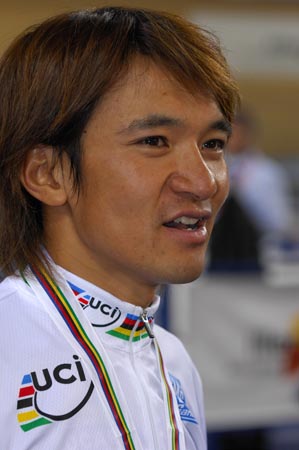 Kam-Po Wong (Hong Kong), scratch race winner