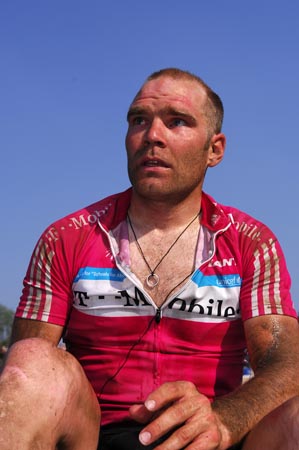 Roger Hammond (T-Mobile) at the finish