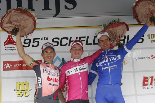 Final podium (l-r): Robbie McEwen, Mark Cavendish, Gert Steegmans