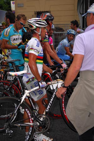 Paolo Bettini, after crash