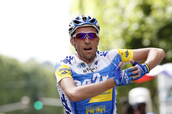 Christophe Moreau wins stage 2