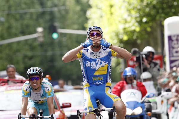 Christophe Moreau wins stage 2