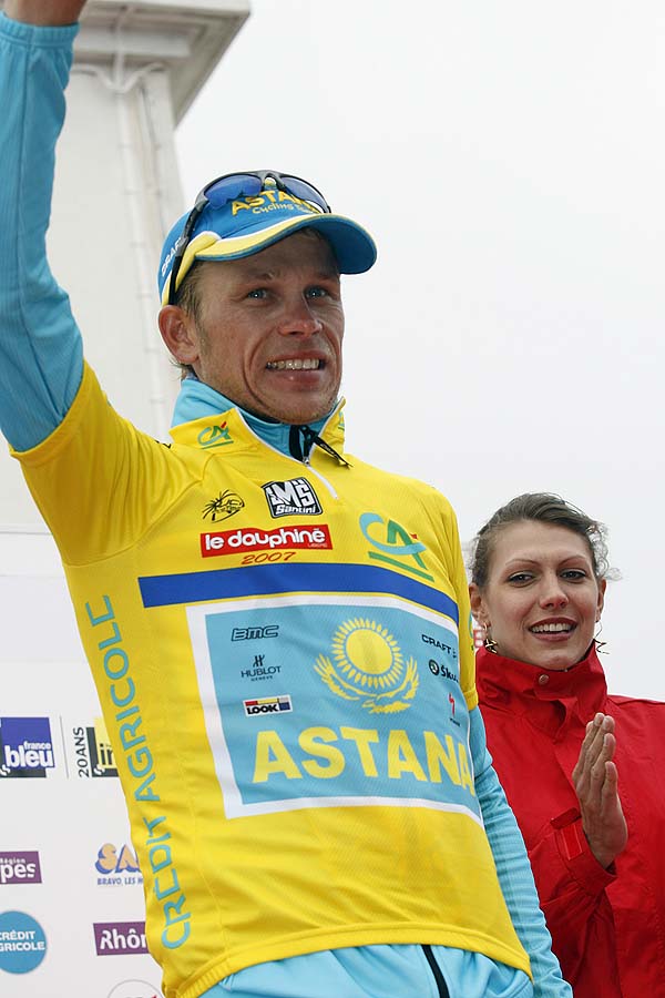 Andrey Kashechkin in yellow
