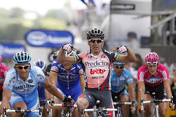 Robbie McEwen wins Robbie McEwen wins