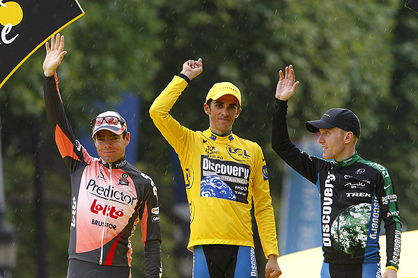 Final podium (l-r): Cadel Evans, Alberto Contador, Levi Leipheimer