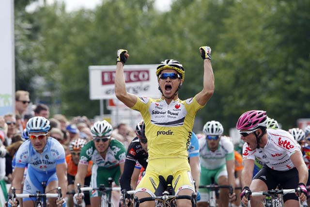Luciano Pagliarini wins stage five