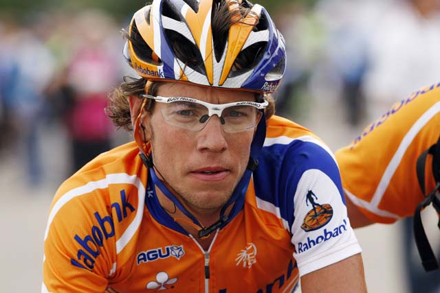 Injured Thomas Dekker