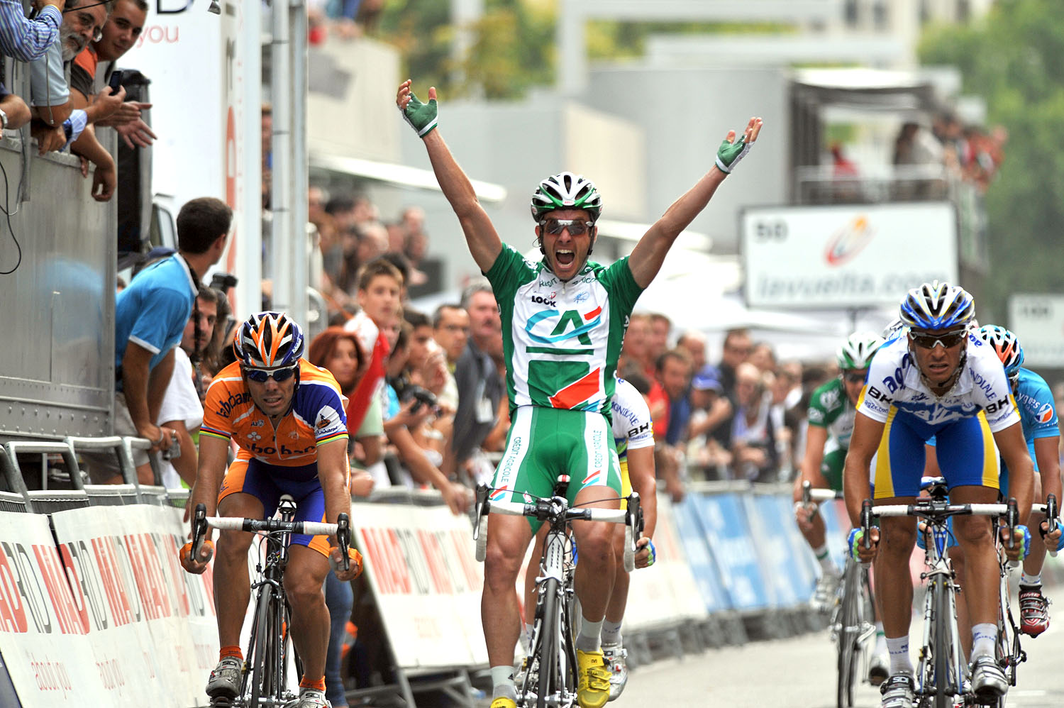 Sebastien Hinault wins the stage Sebastien Hinault wins the stage