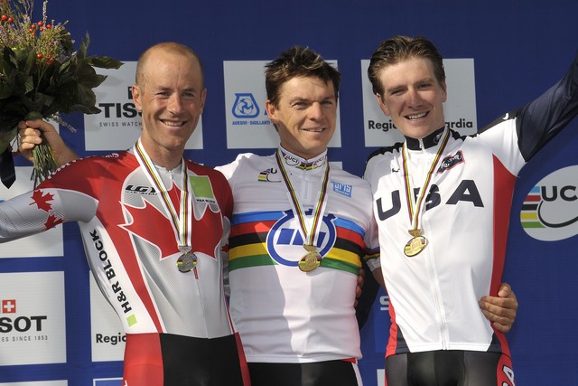 Final podium (l-r): Sven Tuft (second), Bert Grabsch (winner), David Zabriskie (third) Final podium (l-r): Sven Tuft (second), Bert Grabsch (winner), David Zabriskie (third)