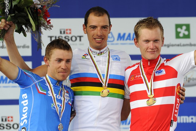 Podium (l-r): Damiano Cunego (second), Alessandro Ballan (winner), Matti Breschel (third) Podium (l-r): Damiano Cunego (second), Alessandro Ballan (winner), Matti Breschel (third)