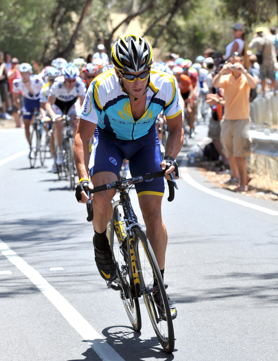 Lance Armstrong attacks Lance Armstrong attacks