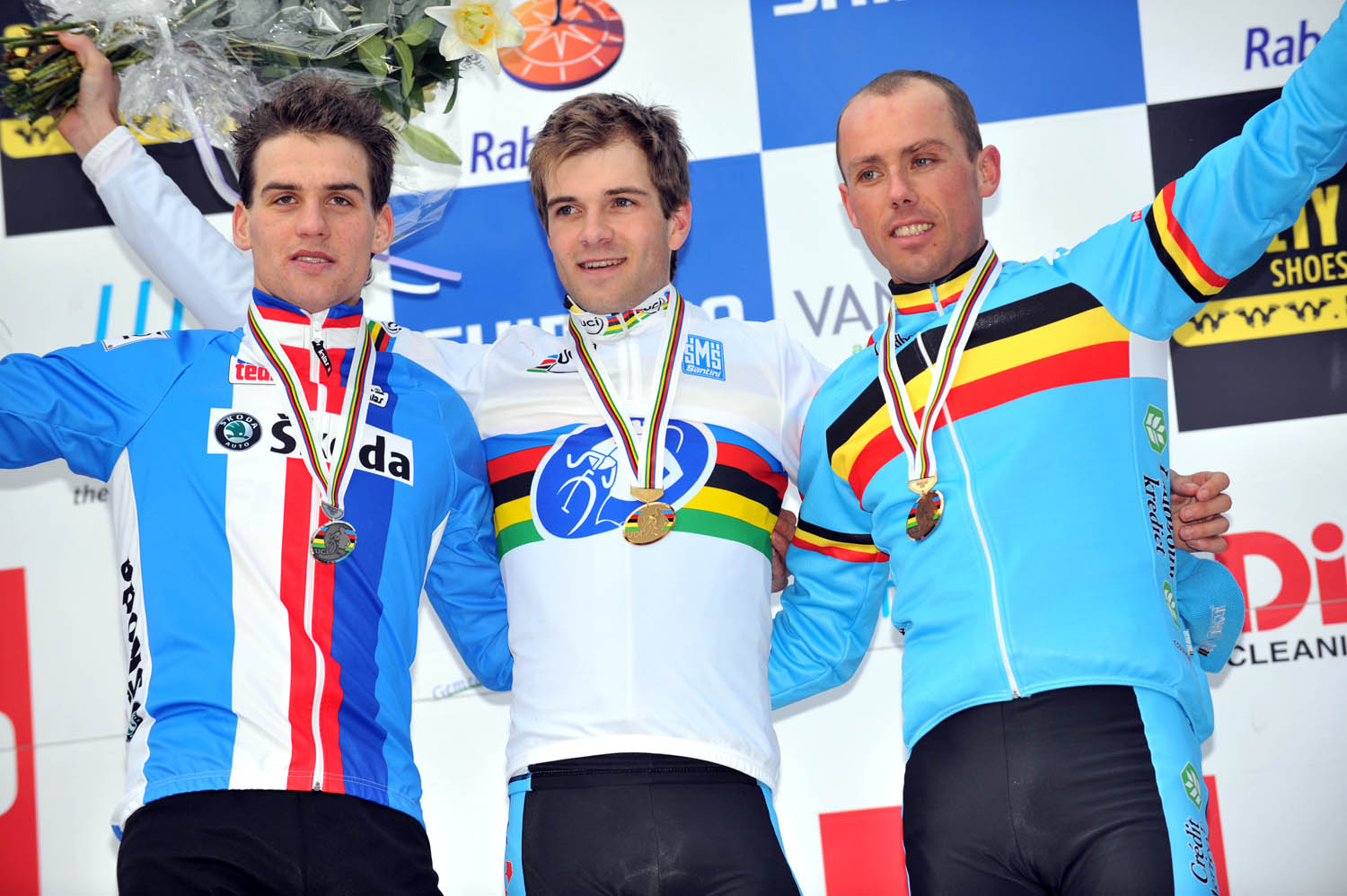 Elite men podium: Zdenek Stybar (2nd), Niels Albert (winner), Sven Nys (3rd) Elite men podium: Zdenek Stybar (2nd), Niels Albert (winner), Sven Nys (3rd)