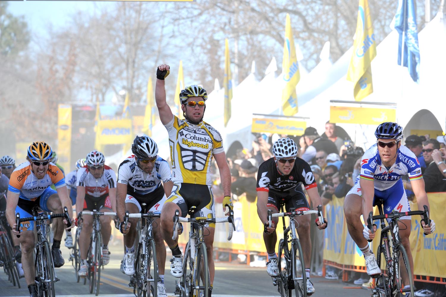 Mark Cavendish wins Mark Cavendish wins