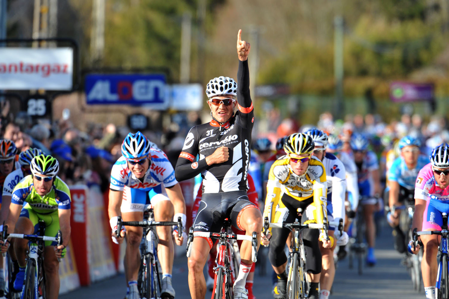 Heinrich Haussler wins the stage Heinrich Haussler wins the stage