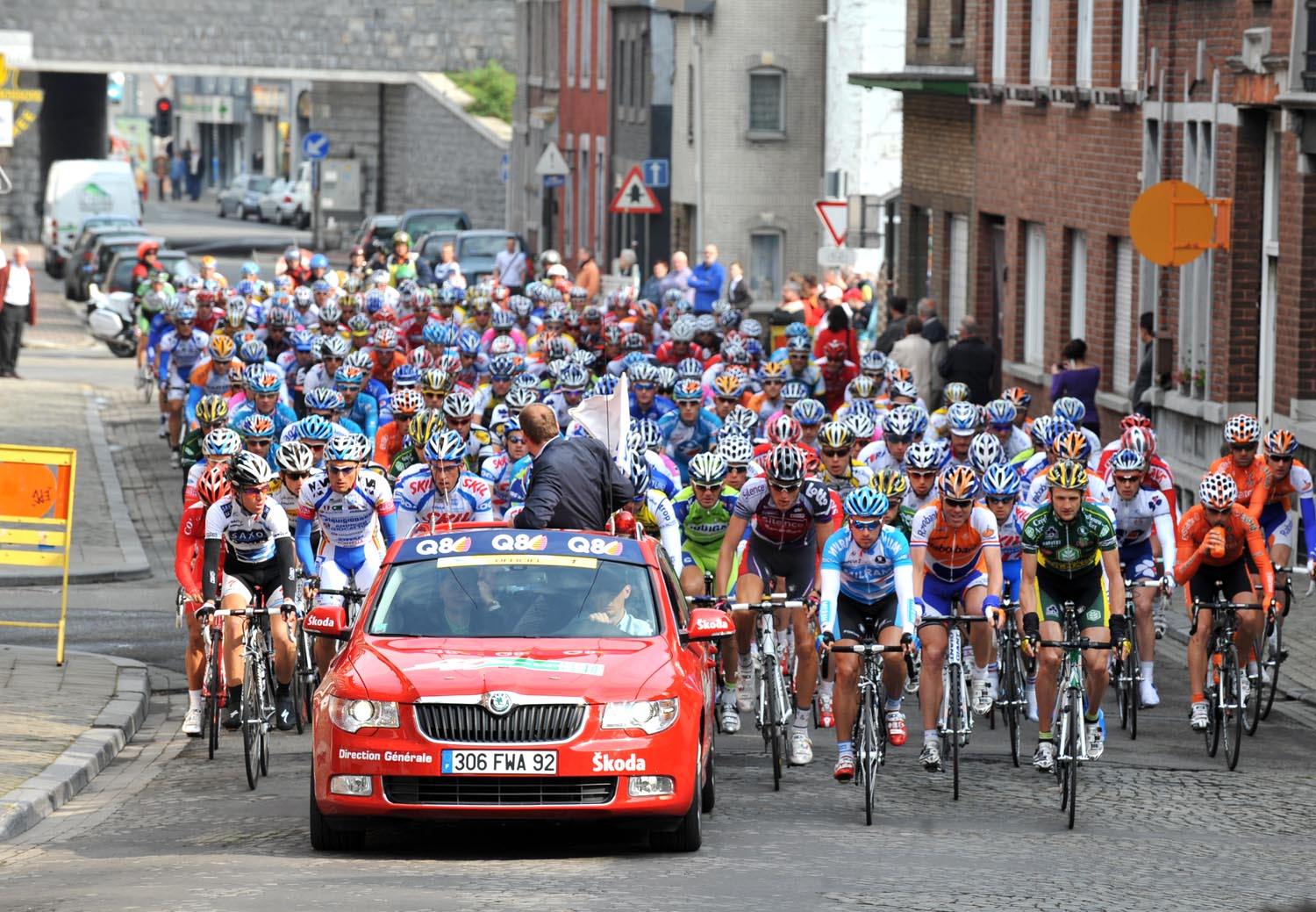 Peloton in Liege Peloton in Liege