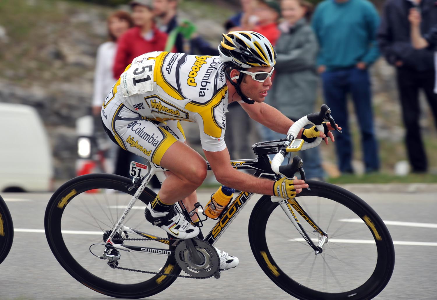 Mark Cavendish descends Mark Cavendish descends