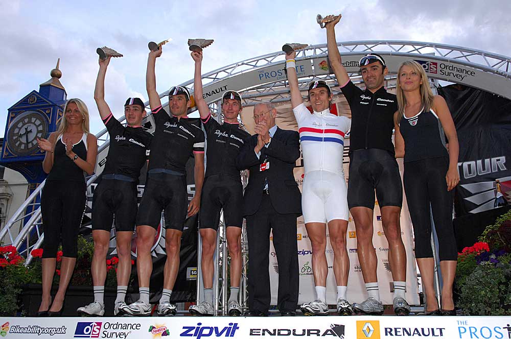 Rapha Condor on the podium in Stoke on Trent stoke on trent, tour series, criterium, british cycling, cycling racing, halfords, canditv, halfords, downing, hayles, elliott, wilkinson, tennant