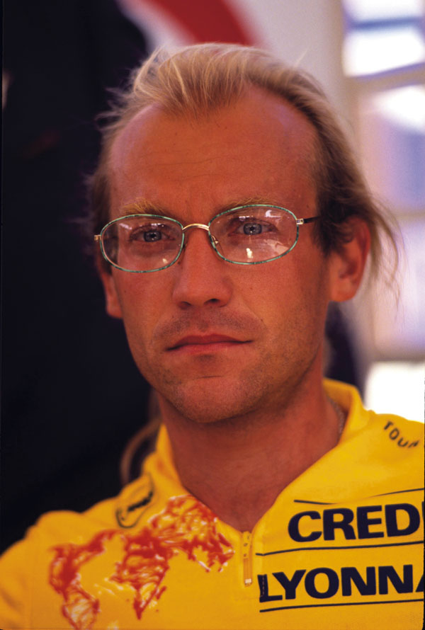 Laurent Fignon wears the yellow jersey
