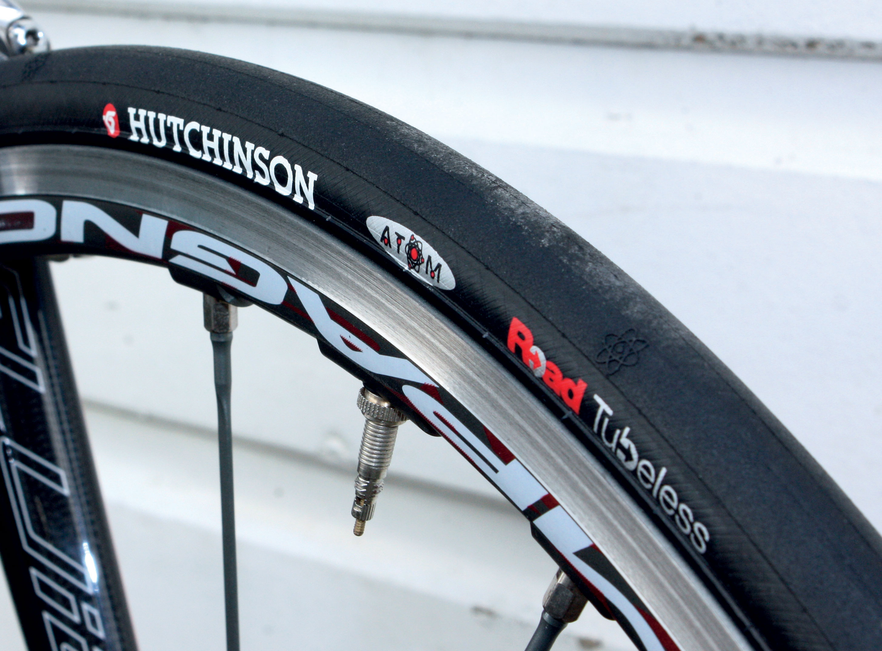 Hutchinson Atom Road Tubeless