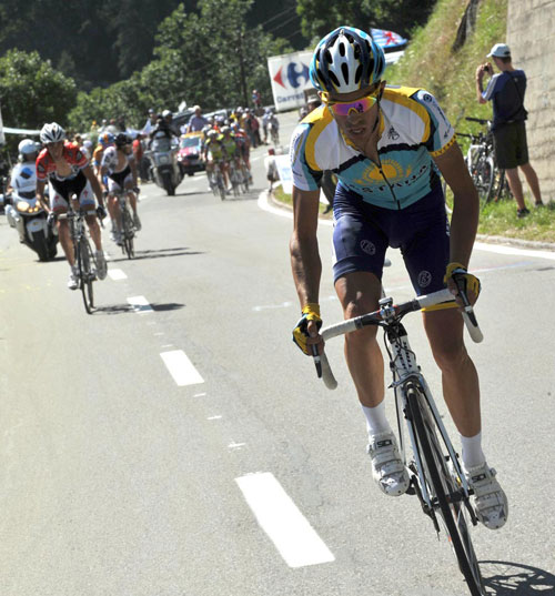Alberto Contador attacks, Tour de France 2009, stage 15