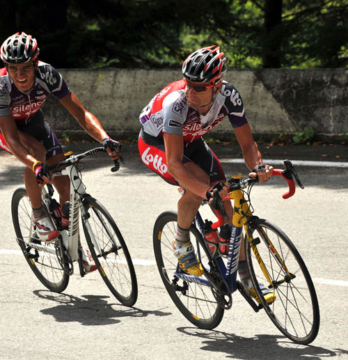 Cadel Evans dropped, Tour de France 2009, stage 17