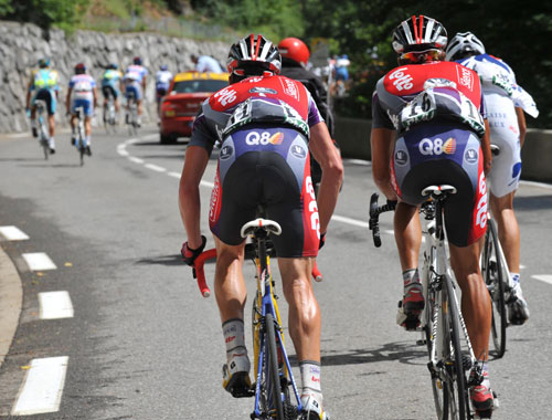 Cadel Evans dropped, Tour de France 2009, stage 17