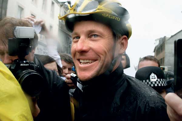 Lance Armstrong in Paisley.jpg lance armstrong, cycling, astana, livestrong