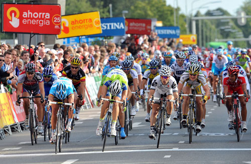 vuelta09 st2 CIOLEK-SABATINI.jpg Gerald Ciolek, Fabio Sabatini, Roger Hammond, Vuelta a Espana 2009 stage 2