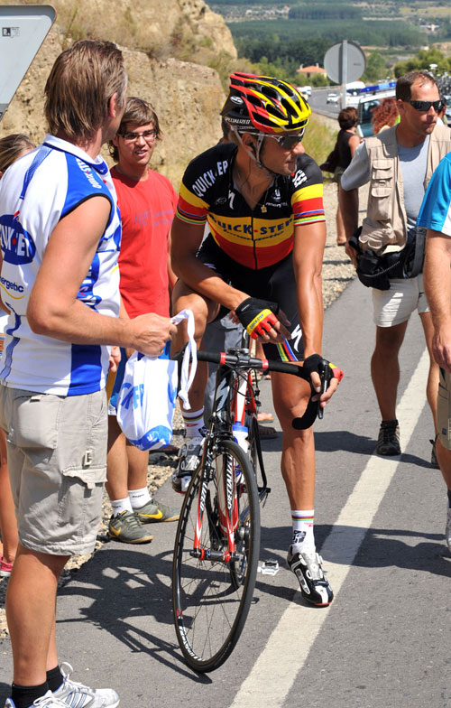 Tom Boonen stops, Vuelta a Espana 2009, stage 13