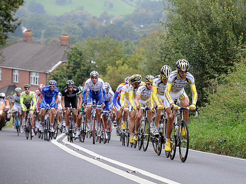 tob09 st7 Climb-out-of-Honiton.jpg Climb out of Honiton, Tour of Britain 2009, stage seven