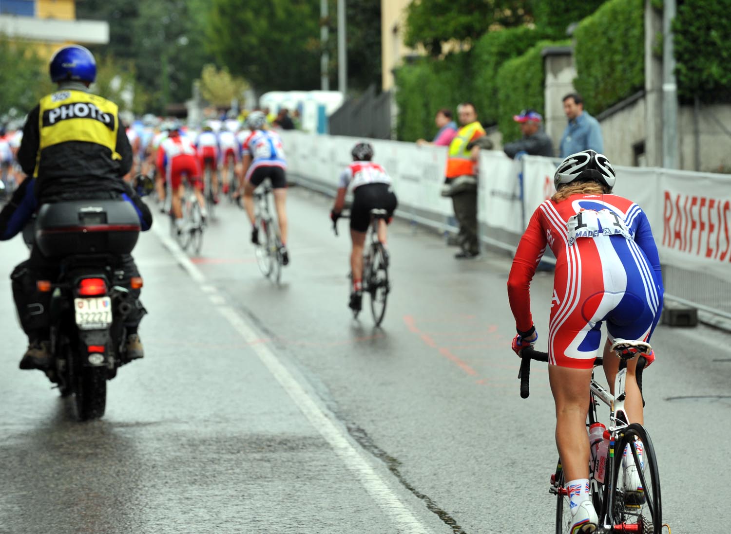 worlds09 COOKE DROPPED.jpg Nicole Cooke dropped, World Championships 2009, women's road race
