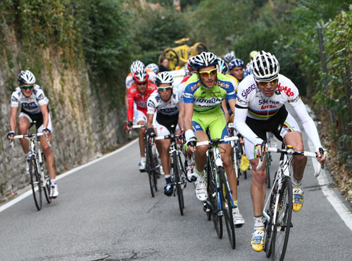 Cadel Evans works, Tour of Lombardy 2009