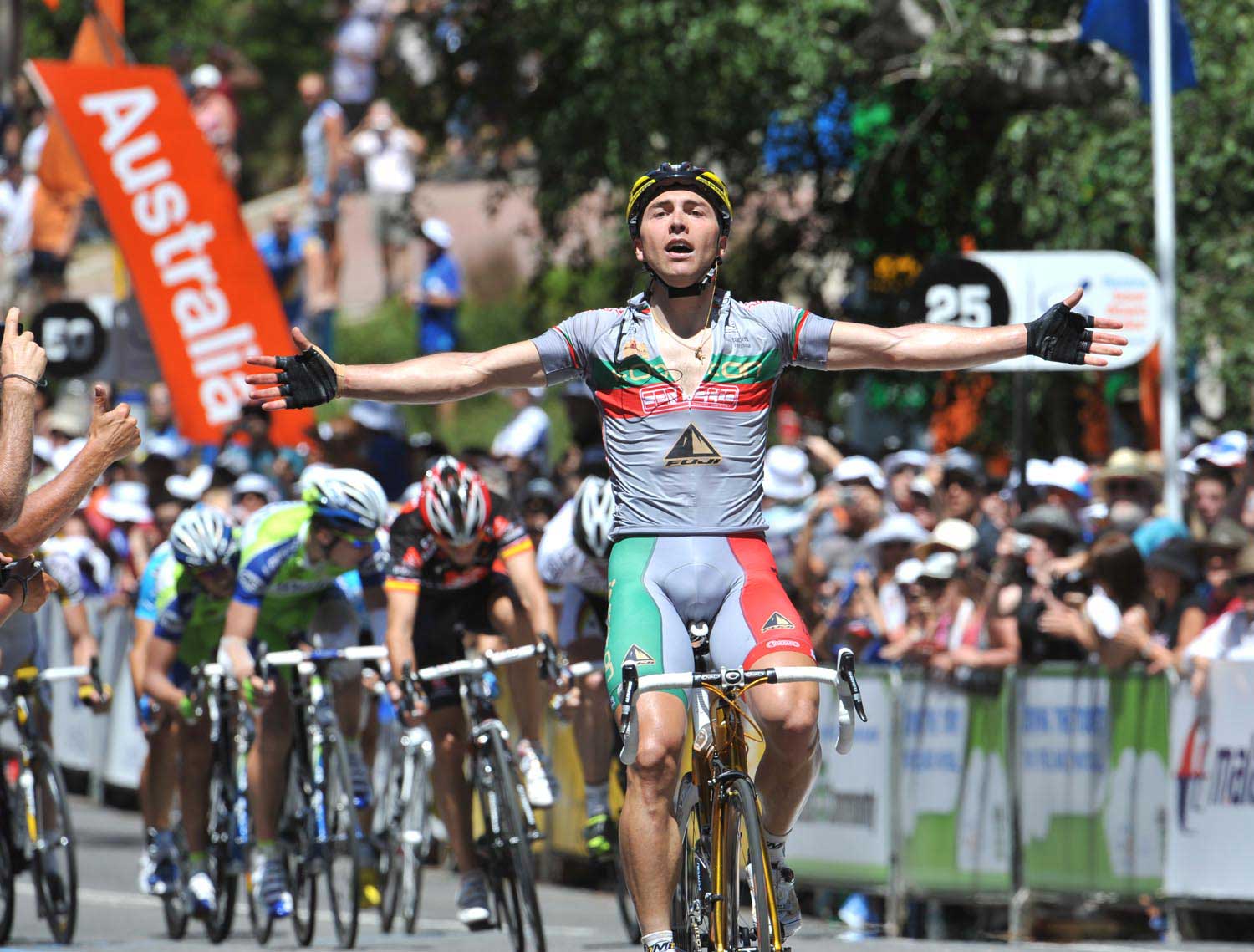 Tour Down Under stage 3 Unley to Stirling Manuel Cardoso (Footon Servetto) wins stage 3 ahead of Alejandro Valverde and Cadel Evans tour down under, tdu, tdu 2010, 2010, manuel cardoso, alejandro valverde, cadel evans, andre greipel, lance armstrong,