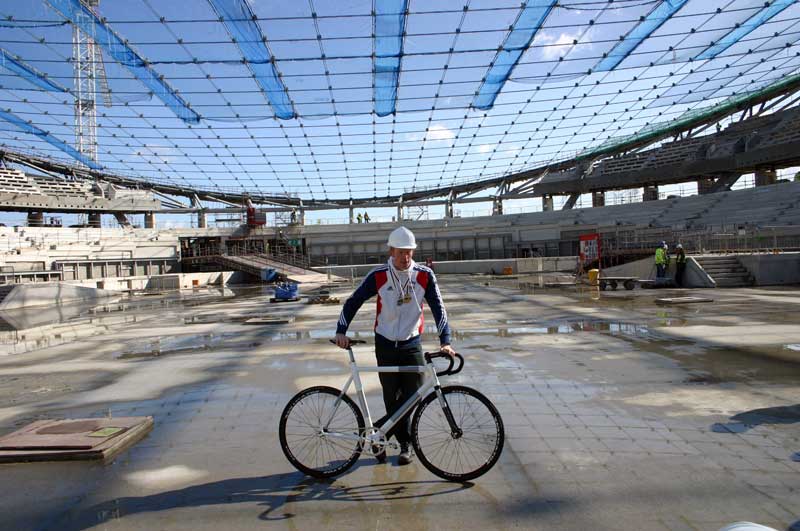Ed Clancy London Olympic Velodrome 2010.jpg london olympic velodrome, london olympics, 2012, london 2012