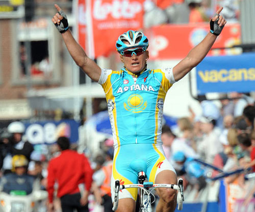 Alexandre Vinokourov wins, Liege-Bastogne-Liege 2010 Alexandre Vinokourov wins, Liege-Bastogne-Liege 2010