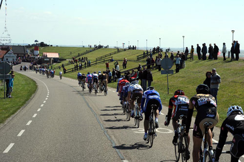 Windy conditions, Giro d'Italia 2010, stage 3