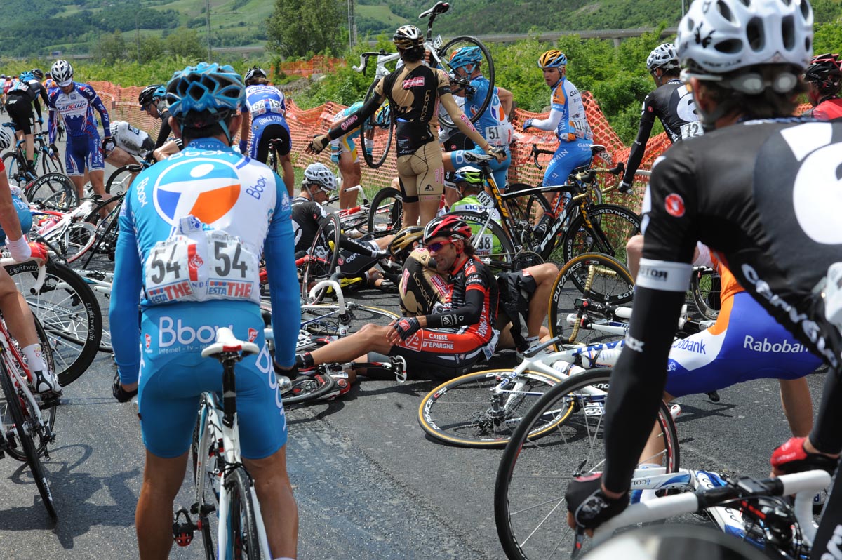 Diesel crash, Giro d"italia 2010, stage 6