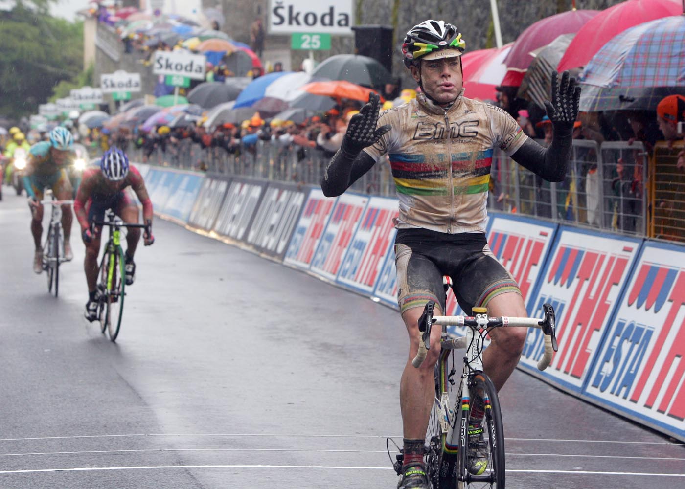 Cadel Evans wins, Giro d'Italia 2010, stage 7 Cadel Evans wins, Giro d'Italia 2010, stage 7