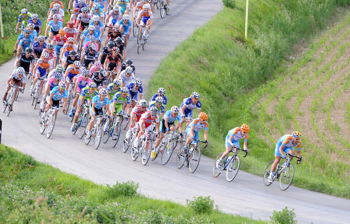 Garmin chases, Giro d'Italia 2010, stage 12