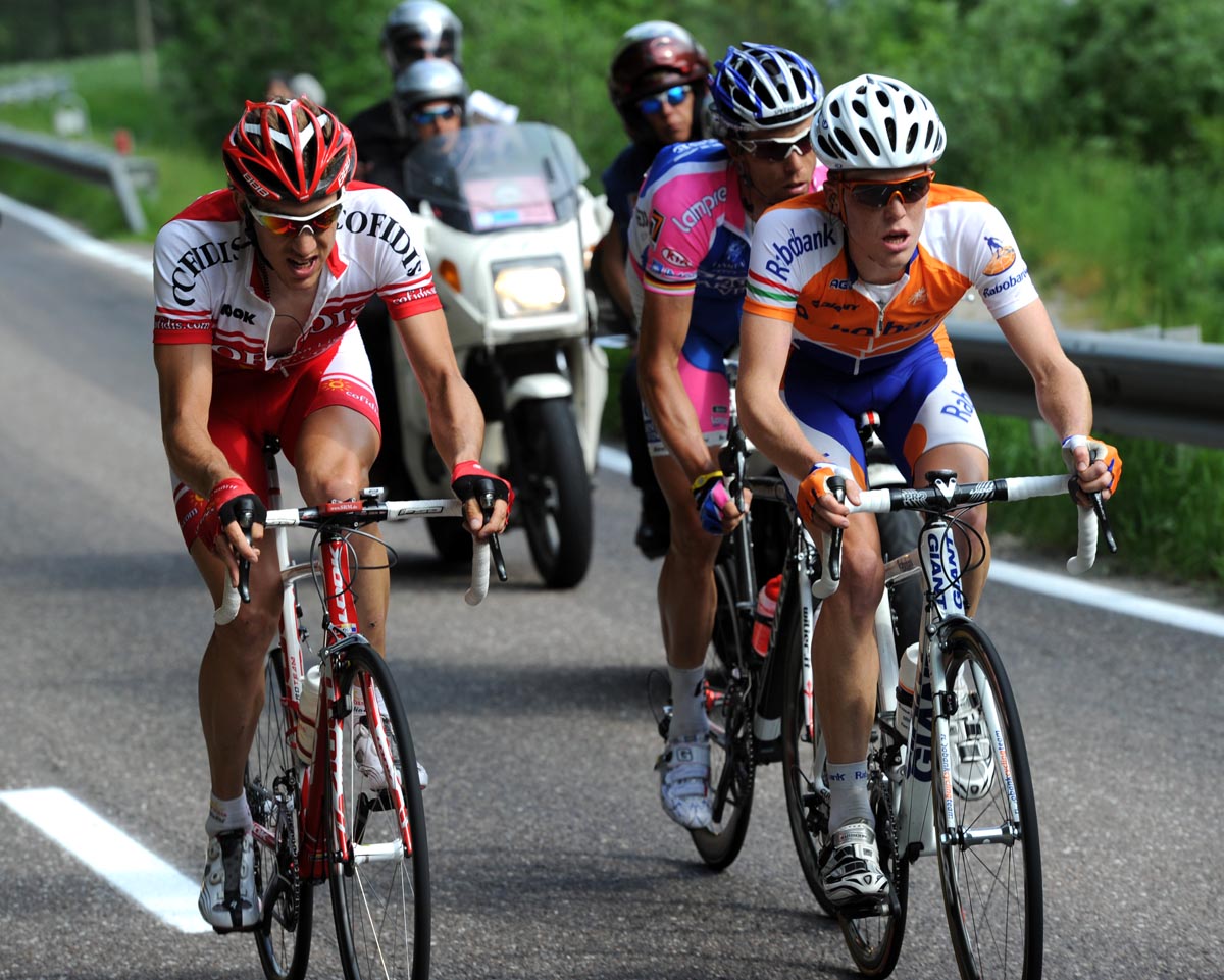 Steven Kruijswijk and Damien Monier escape, Giro d'Italia 2010, stage 17