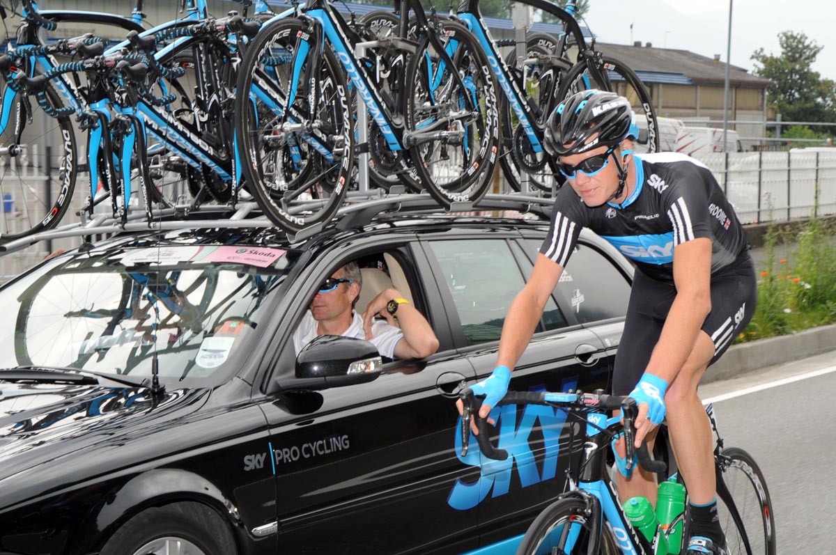 Chris Froome and Sean Yates, Giro d'Italia 2010, stage 19