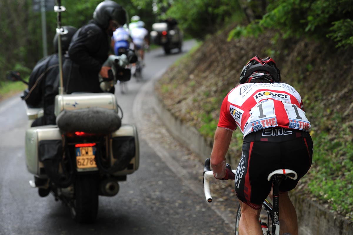 Cadel Evans dropped, Giro d'Italia 2010, stage 19 Cadel Evans dropped, Giro d'Italia 2010, stage 19