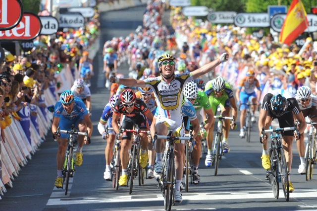 Mark Cavendish wins Tour de France stage 5