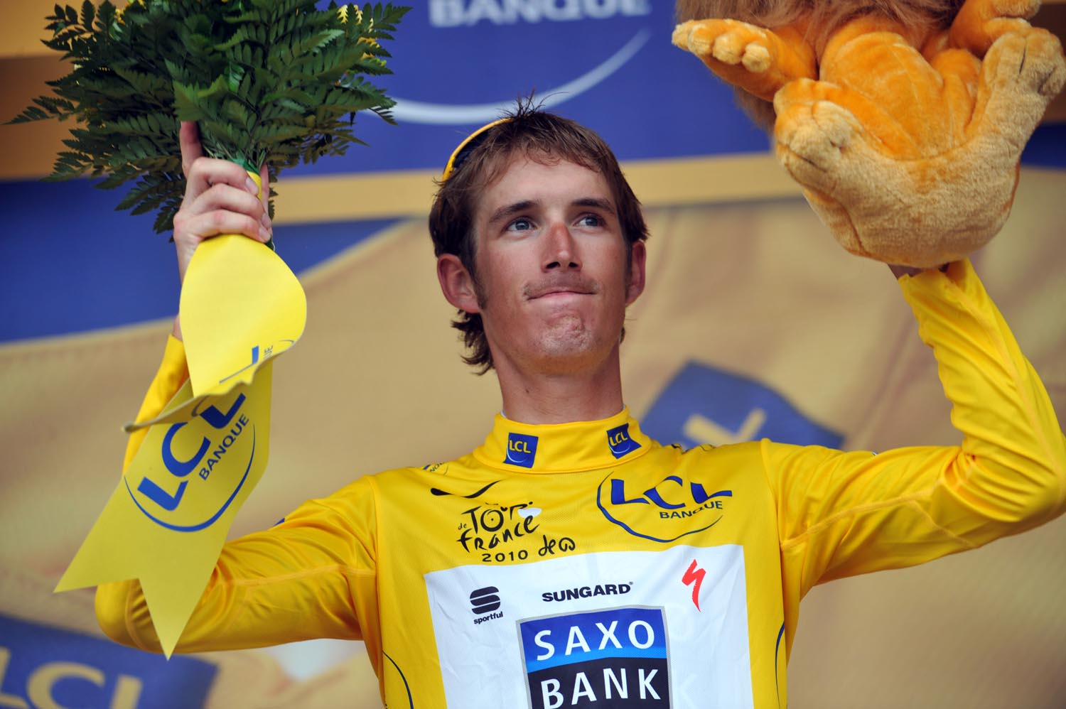 Andy Schleck on podium, Tour de France 2010, stage 13